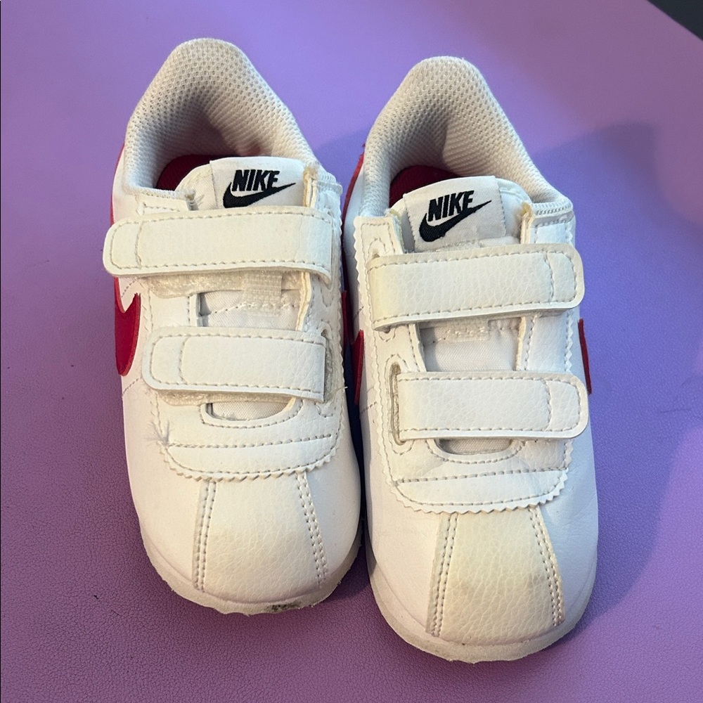 Nike Kids White and Red Velcro Sneakers